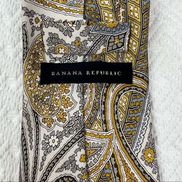 Banana Republic 100% Silk tie - Picture 4 of 10